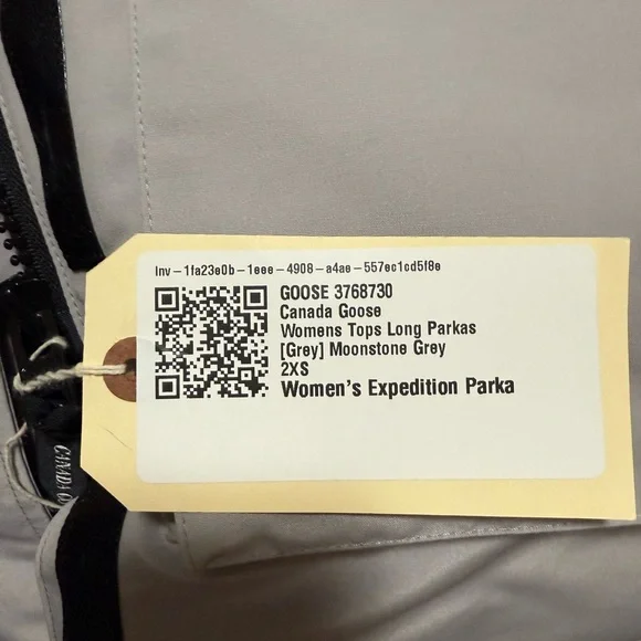 Canada Goose Women's Parka in Moonstone Grey - Picture 4 of 13